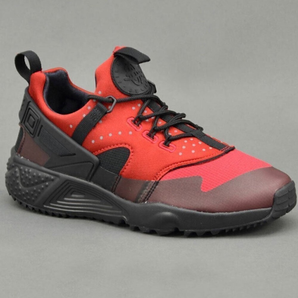 Nike 806807-600 Air Huarache Utility 'Gym Red Black' in Size 10